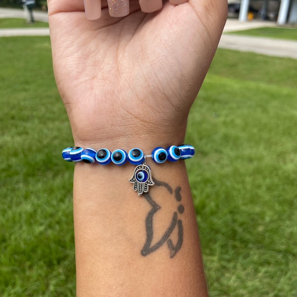 Dark Blue Evil Eye Bracelet with hamsa hand - Picture 2 of 3